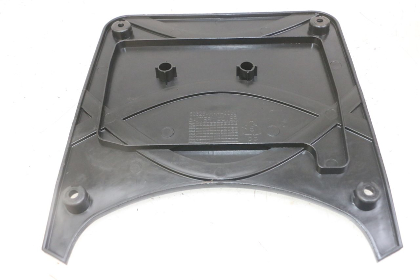 photo de TAPA DE BATERÍA SYM ORBIT 2 4T 50 (2008 - 2017) - Detalle de la pieza