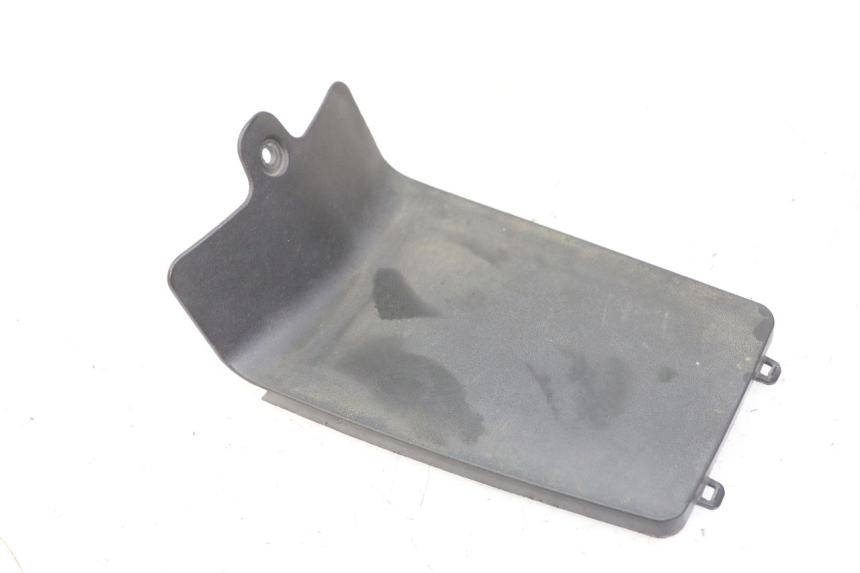 photo de CUBIERTA DE BATERíA PEUGEOT KISBEE 4T 50 (2018 - 2022) - Otra perspectiva