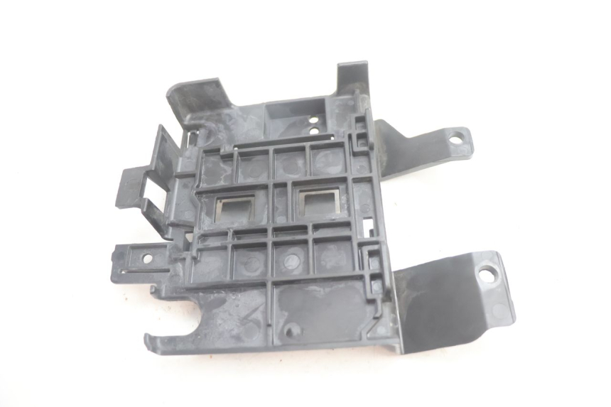 photo de TAPA BATERIA HARLEY DAVIDSON ROAD GLIDE FLTRXSE 1920 (2018 - 2022) - Primer plano técnico