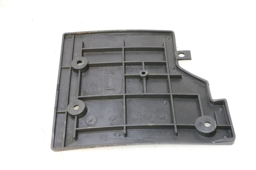 photo de TAPA BATERIA TNT MOTOR ROMA 10' 2T 50 (2011 - 2018) - Detalle de la pieza