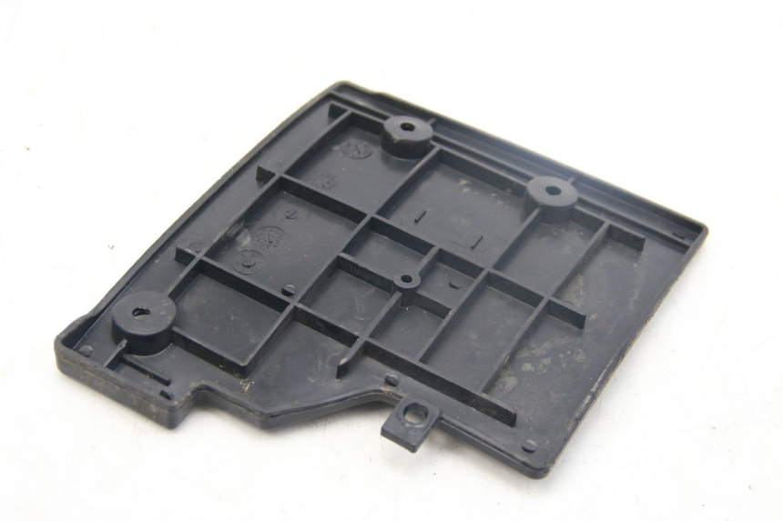 photo de TAPA DE BATERÍA TNT MOTOR ROMA 10' 4T 50 (2019 - 2022) - Zoom estado de uso