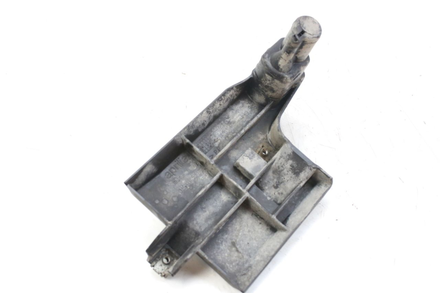 photo de TAPA DE BATERÍA APRILIA SCARABEO 100 (2003 - 2012) - Zoom estado de uso