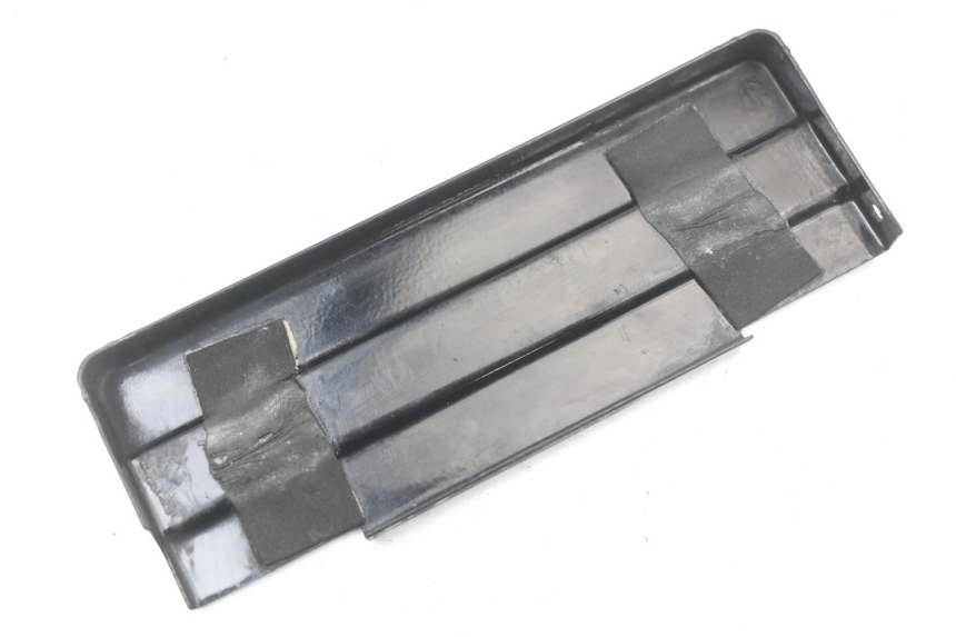 photo de Tapa de la batería HARLEY DAVIDSON SPORTSTER XL CUSTOM 1200 (2003 - 2004) - Detalle de la pieza