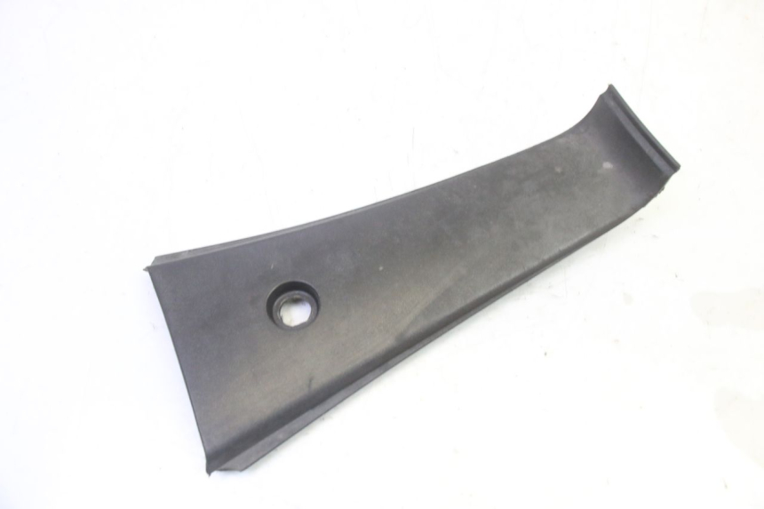 photo de TAPA BATERIA APRILIA SR R 2T LC 50 (2018 - 2021) - Detalle de la pieza