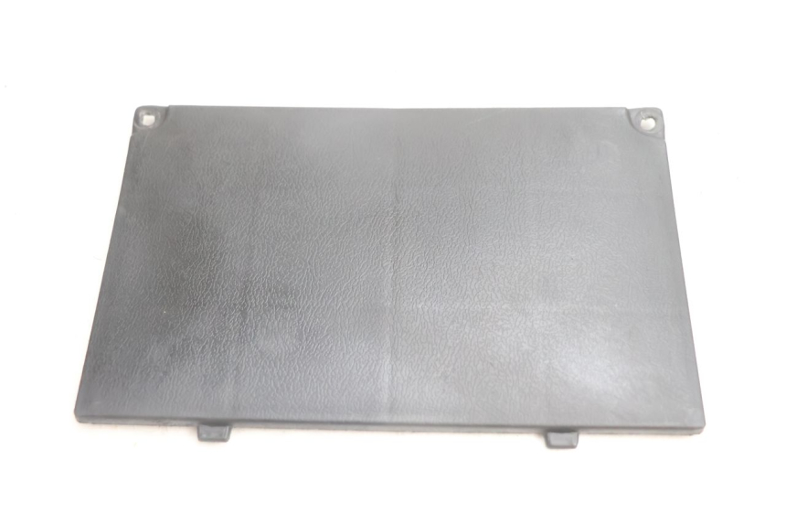 photo de TAPA BATERIA RAZZO STEED 125 (2012 - 2018) - Detalle de la pieza