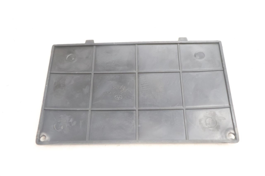 photo de TAPA BATERIA RAZZO STEED 125 (2012 - 2018) - Zoom estado de uso
