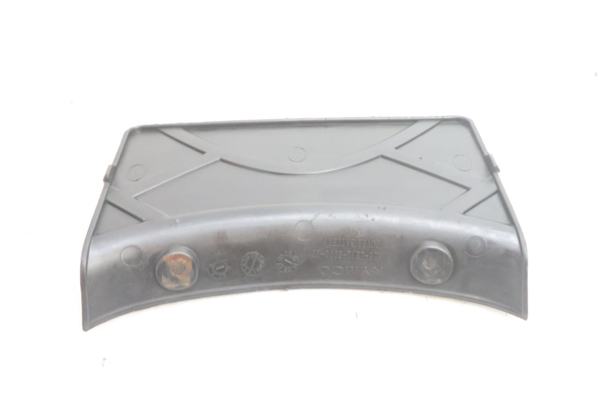 photo de TAPA BATERIA KYMCO SUPER 8 2T 50 (2007 - 2013) - Vista general del producto