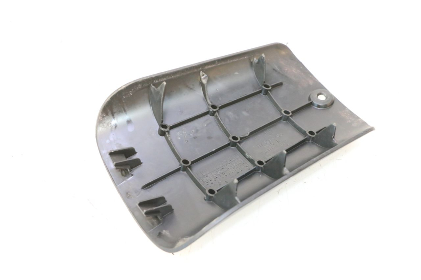 photo de TAPA BATERIA PEUGEOT TREKKER TKR 50 (2005 - 2014) - Zoom estado de uso