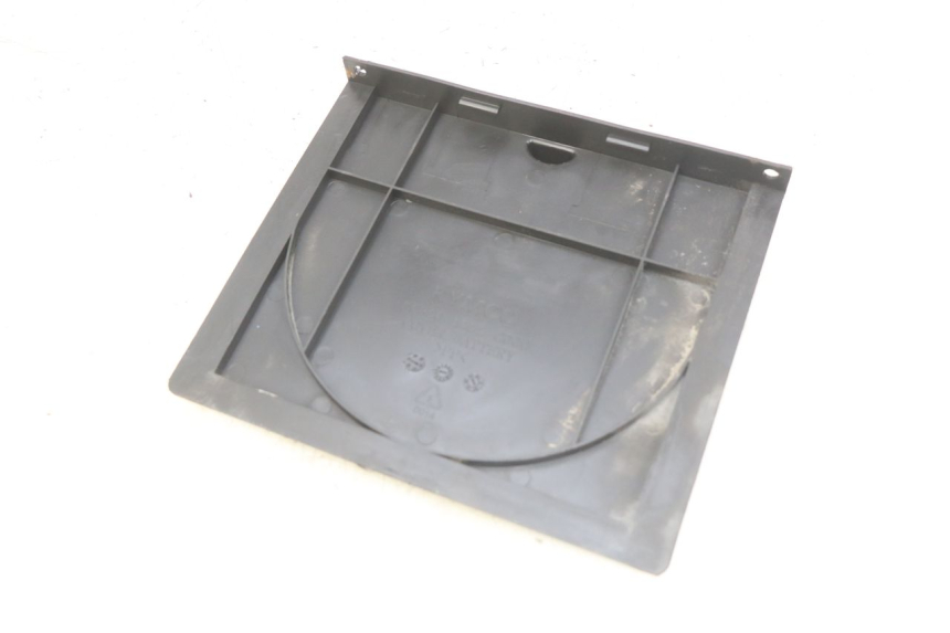 photo de TAPA DE BATERÍA KYMCO X-TOWN XTOWN 125 (2016 - 2021) - Detalle de la pieza