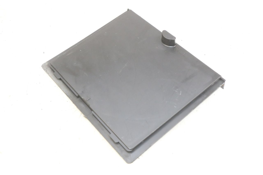 photo de TAPA DE BATERÍA KYMCO X-TOWN XTOWN 125 (2016 - 2021) - Zoom estado de uso