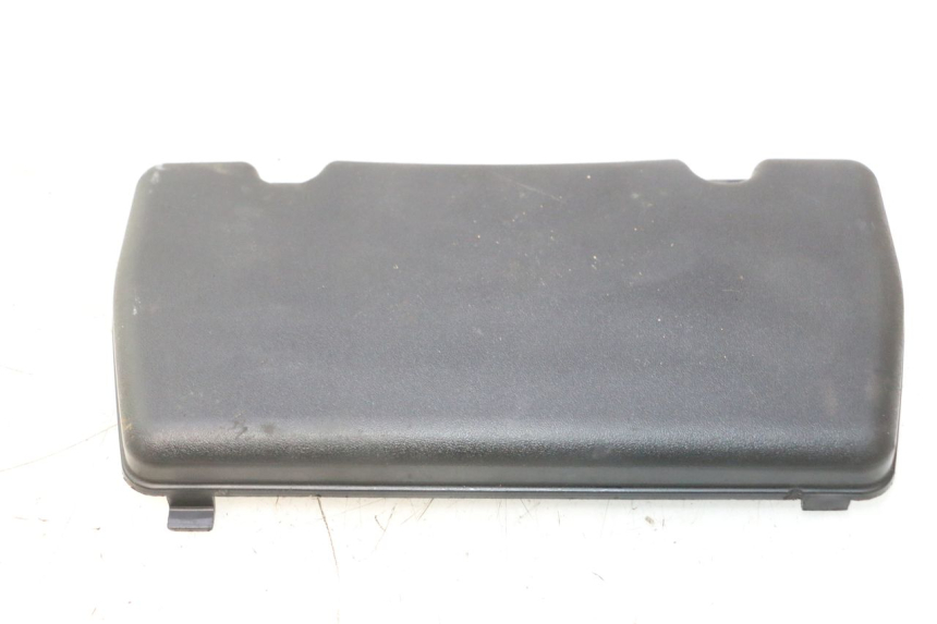 photo de TAPA BATERIA PIAGGIO X8 STREET 125 (2006 - 2007) - Otra perspectiva