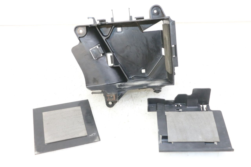 photo de TAPA BATERIA YAMAHA XVS DRAG STAR DRAGSTAR 650 (1997 - 2007) - Vista principal