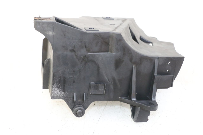 photo de TAPA BATERIA YAMAHA XVS DRAG STAR DRAGSTAR 650 (1997 - 2007) - Otra vista del artículo