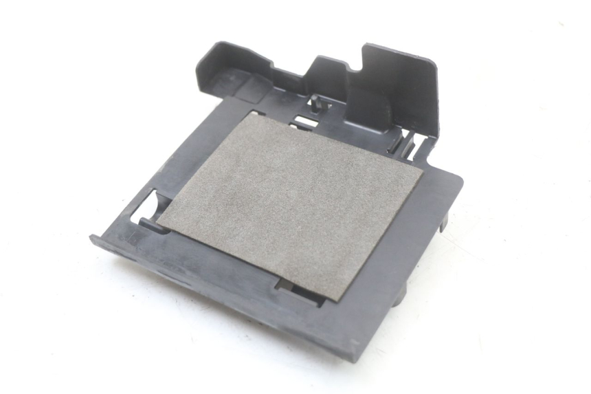 photo de TAPA BATERIA YAMAHA XVS DRAG STAR DRAGSTAR 650 (1997 - 2007) - Marcados y referencias originales