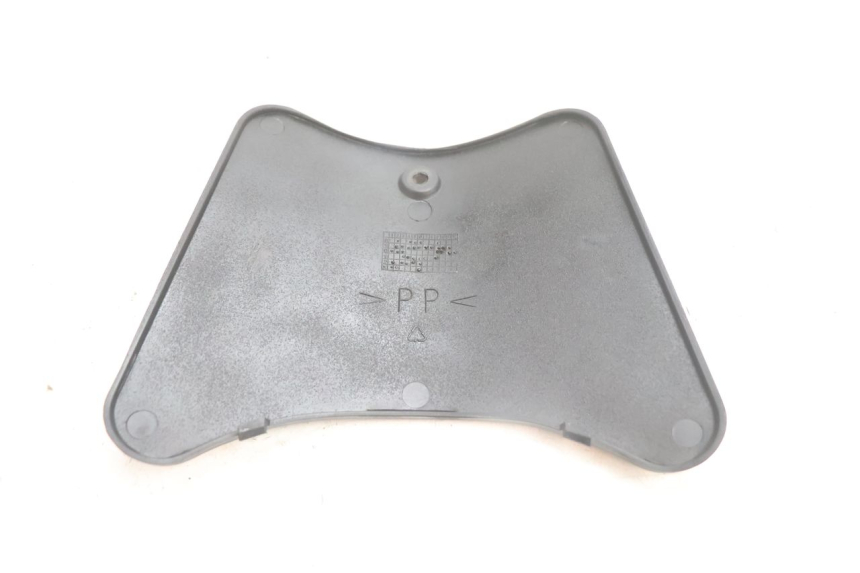 photo de TAPA BATERIA YAMAHA YP MAJESTY 125 (2002 - 2006) - Otra perspectiva
