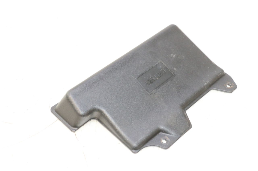 photo de TAPA DE LA BATERíA PIAGGIO ZIP 2T 50 (2009 - 2019) - Zoom estado de uso