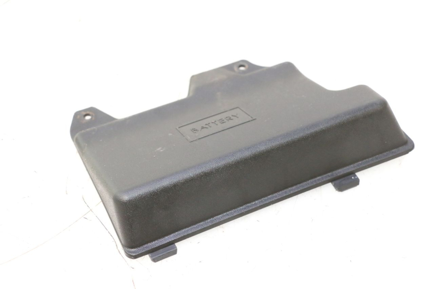 photo de TAPA DE LA BATERíA PIAGGIO ZIP 2T 50 (2009 - 2019) - Otra perspectiva