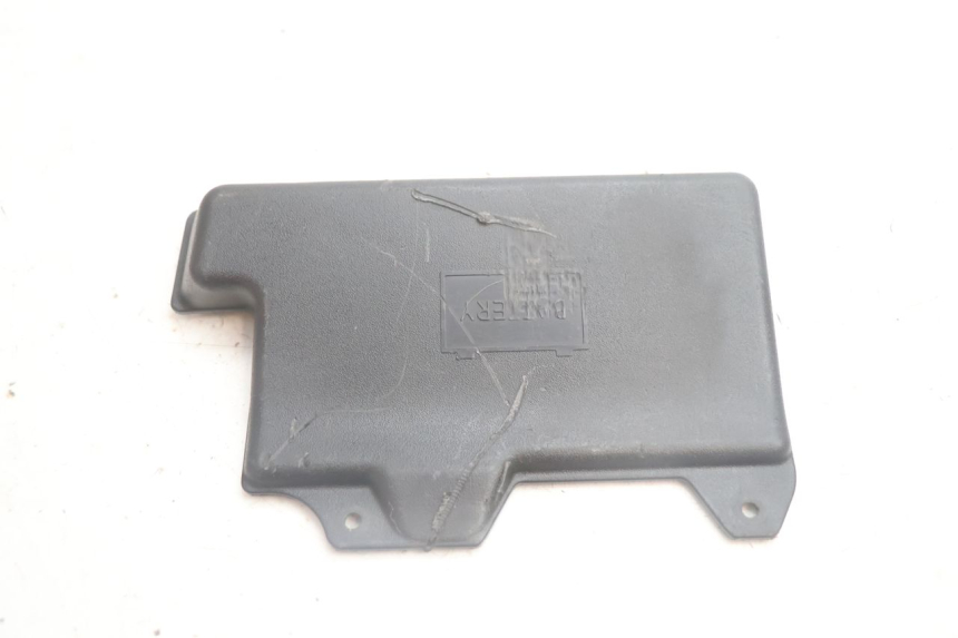 photo de TAPA BATERIA PIAGGIO ZIP IGET 4T 50 (2021 - 2023) - Detalle de la pieza