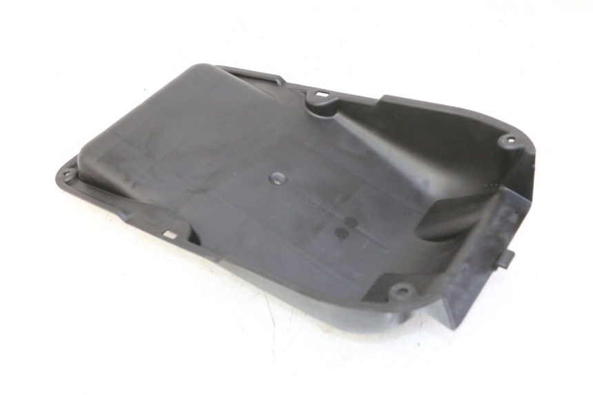 photo de TAPA FILTRO AIRE QUADRO 4 4D 350 (2015 - 2018) - Detalle de la pieza