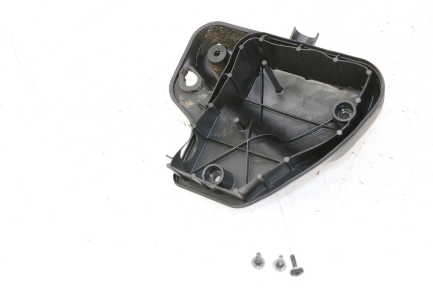 photo de TAPA FILTRO AIRE PEUGEOT ELYSTAR 50 (2002 - 2014) - Zoom estado de uso