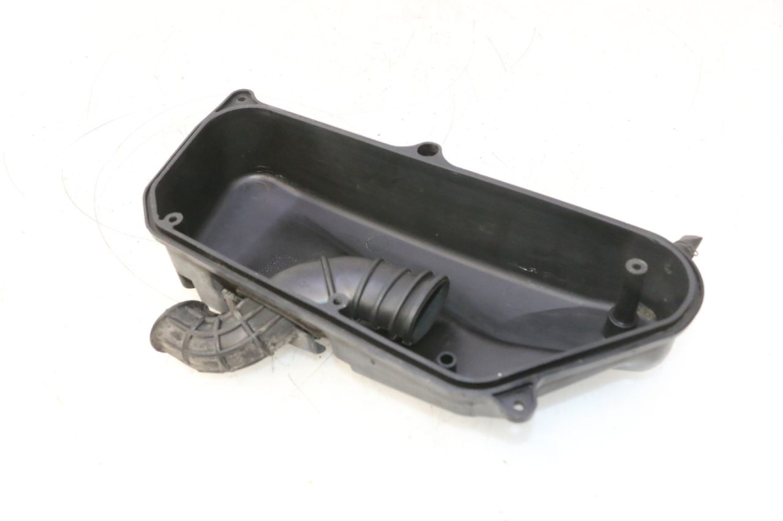 photo de TAPA FILTRO AIRE HONDA FES PANTHEON 125 (2003 - 2007) - Detalle de la pieza
