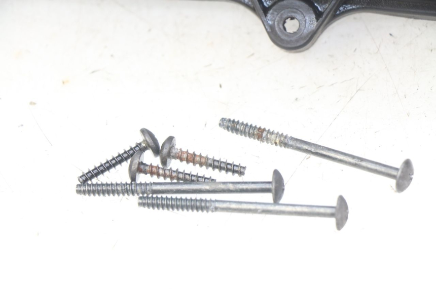 photo de TAPA DE FILTRO DE AIRE HONDA FES S-WING SWING ABS 125 (2007 - 2015) - Otra perspectiva