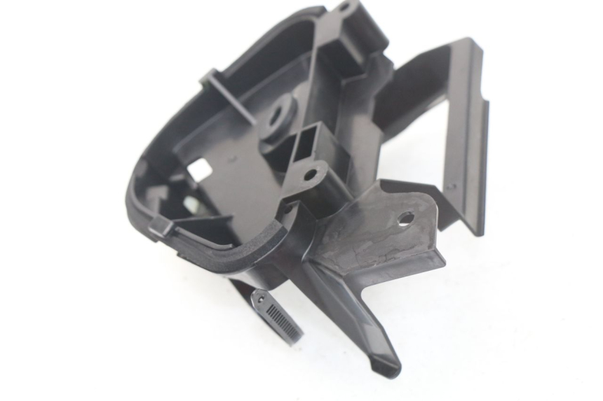 photo de TAPA FILTRO AIRE YAMAHA FZ8 800 (2010 - 2016) - Detalle de la pieza