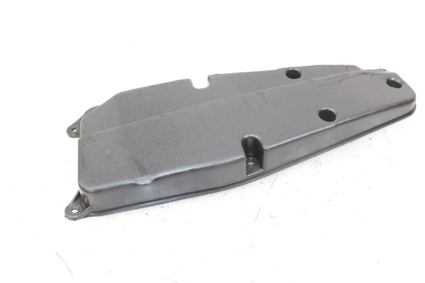 photo de TAPA FILTRO AIRE GOES WIKI 125 (2010 - 2015) - Zoom estado de uso