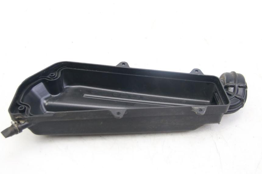 photo de TAPA DE FILTRO DE AIRE SYM JET 4 4T 50 (2018 - 2021) - Primer plano técnico