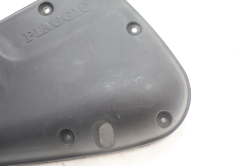 photo de TAPA FILTRO AIRE PIAGGIO LIBERTY 50 (1998 - 2003) - Zoom estado de uso