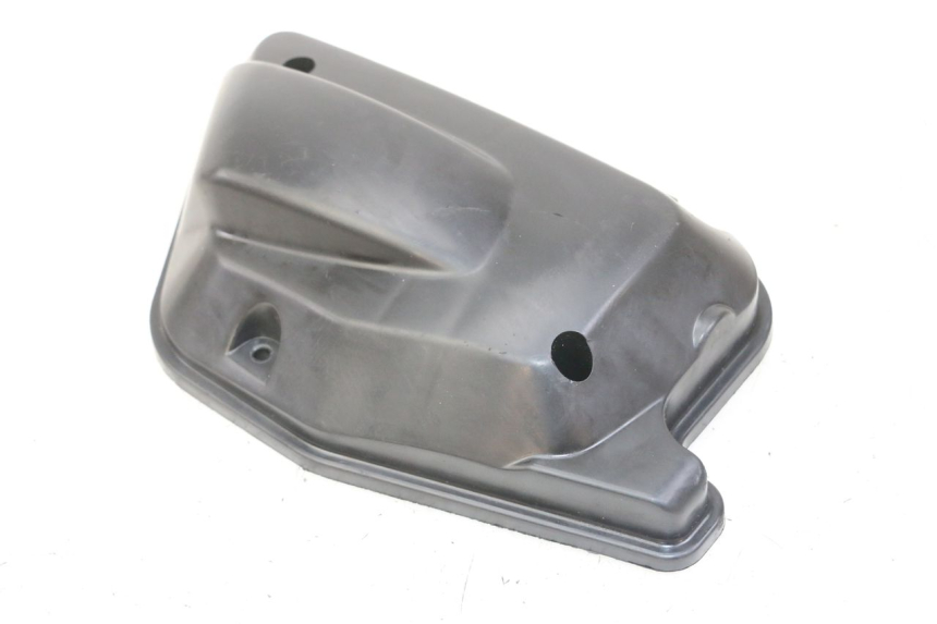 photo de TAPA FILTRO AIRE MBK BOOSTER SPIRIT NAKED 50 (2004 - 2017) - Primer plano técnico