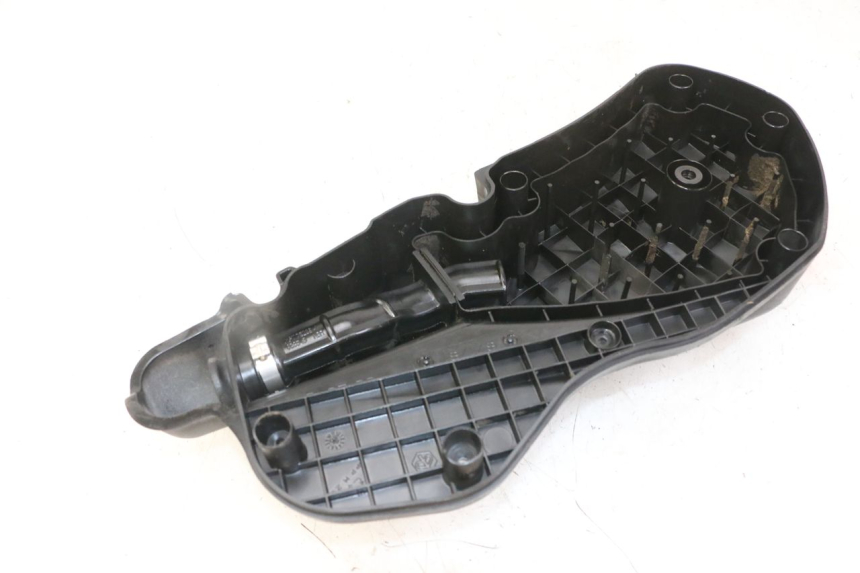 photo de TAPA FILTRO AIRE PIAGGIO MP3 LT 400 (2007 - 2012) - Zoom estado de uso