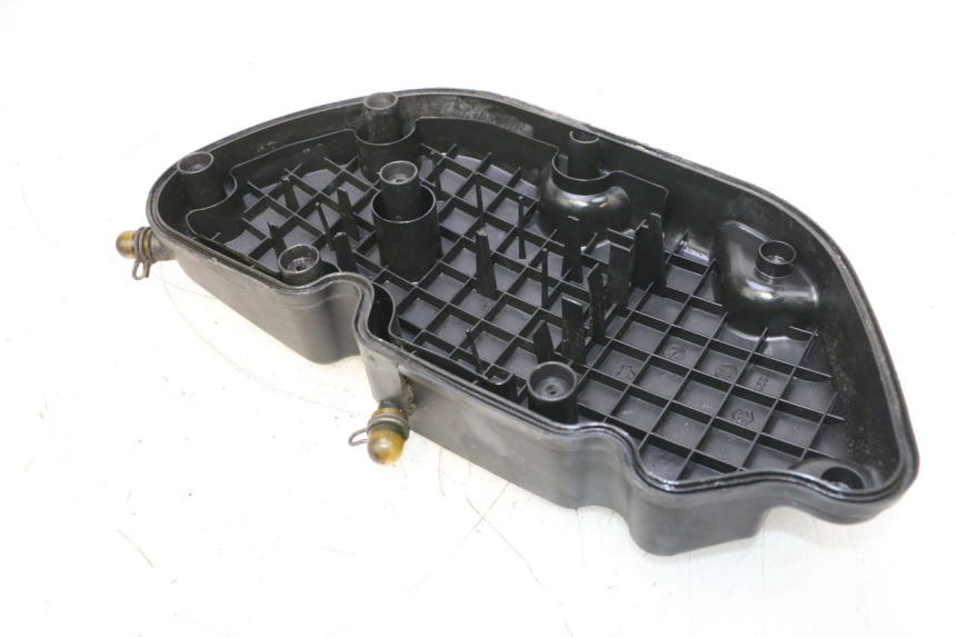 photo de TAPA FILTRO AIRE PIAGGIO MP3 RL 250 (2006 - 2010) - Zoom estado de uso