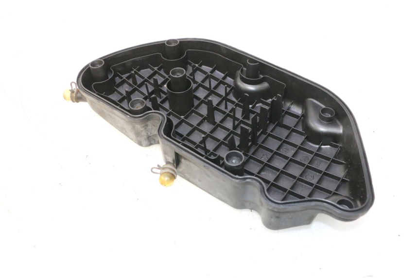 photo de TAPA DE FILTRO DE AIRE PIAGGIO MP3 125 (2006 - 2014) - Zoom estado de uso