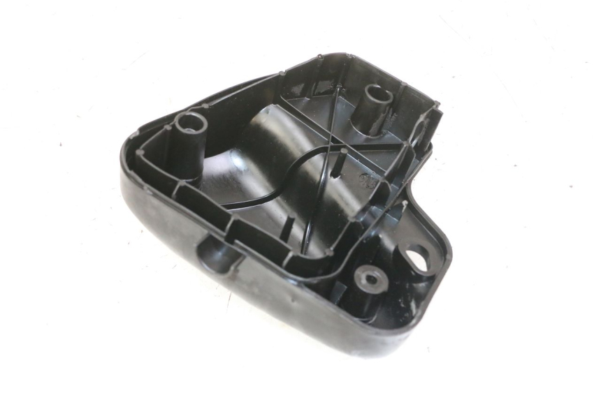 photo de TAPA FILTRO AIRE PEUGEOT ELYSTAR 50 (2002 - 2014) - Zoom estado de uso