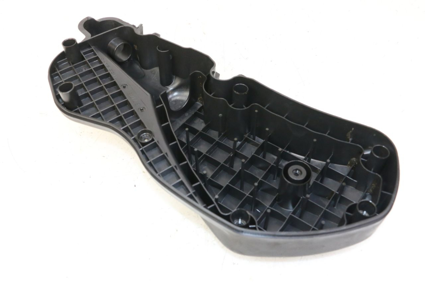 photo de TAPA FILTRO AIRE PIAGGIO MP3 LT 400 (2007 - 2012) - Zoom estado de uso