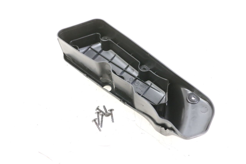 photo de TAPA FILTRO AIRE PIAGGIO VESPA S 2T 50 (2007 - 2014) - Zoom estado de uso