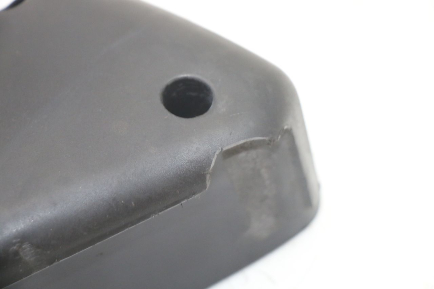 photo de TAPA FILTRO AIRE GILERA RUNNER SP 50 (2006 - 2008) - Primer plano técnico