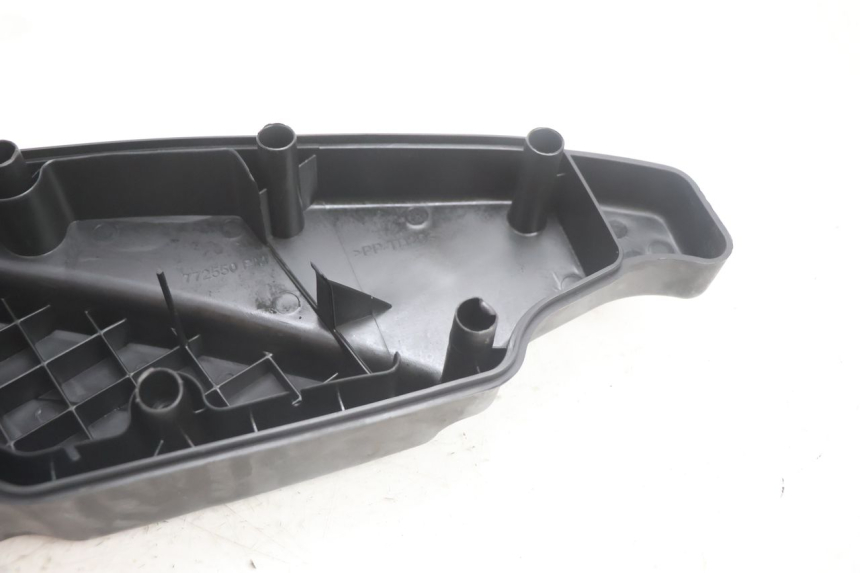 photo de TAPA FILTRO AIRE PEUGEOT SATELIS 125 (2013 - 2018) - Recambio usado revisado