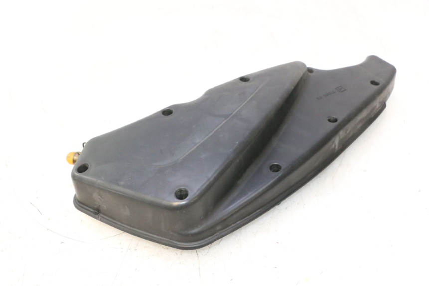 photo de TAPA FILTRO AIRE PEUGEOT SATELIS 125 (2006 - 2009) - Zoom estado de uso