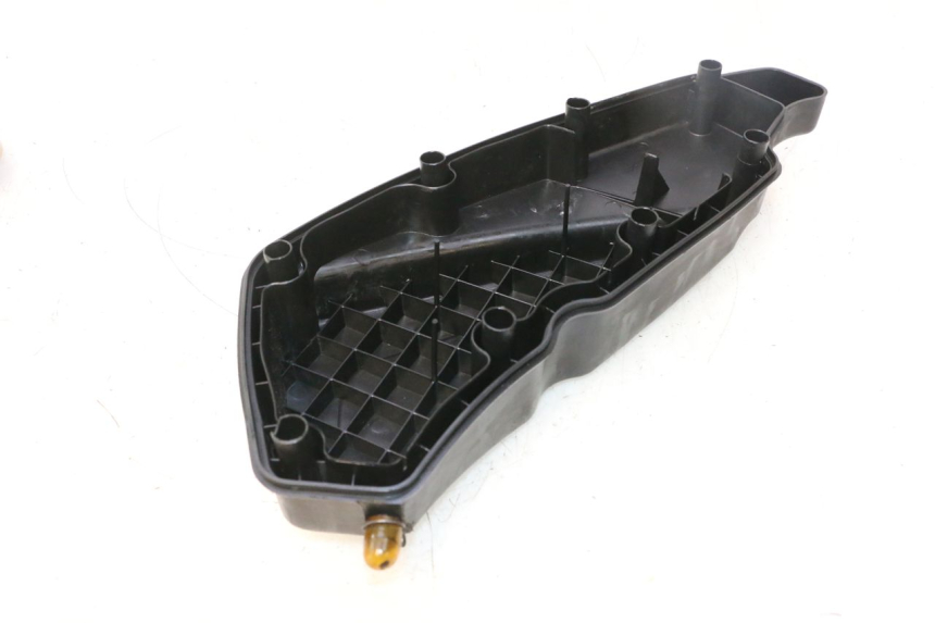photo de TAPA FILTRO AIRE PEUGEOT SATELIS 125 (2006 - 2009) - Otra perspectiva