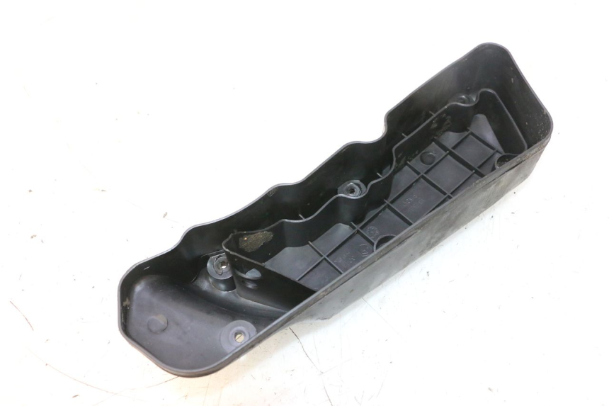 photo de TAPA FILTRO AIRE APRILIA SR 2T 50 (2012 - 2017) - Detalle de la pieza