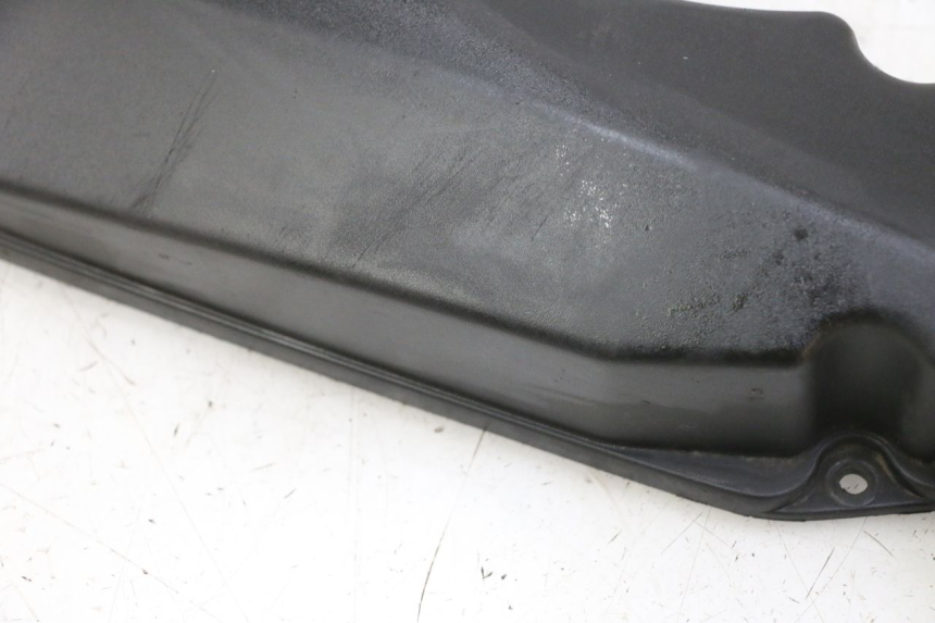 photo de TAPA FILTRO AIRE SUZUKI BURGMAN 125 (2015 - 2017) - Zoom estado de uso