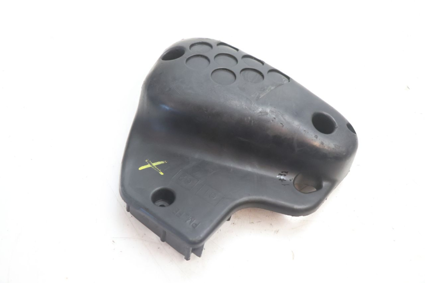 photo de TAPA FILTRO AIRE PEUGEOT TREKKER TKR 50 (2005 - 2014) - Zoom estado de uso