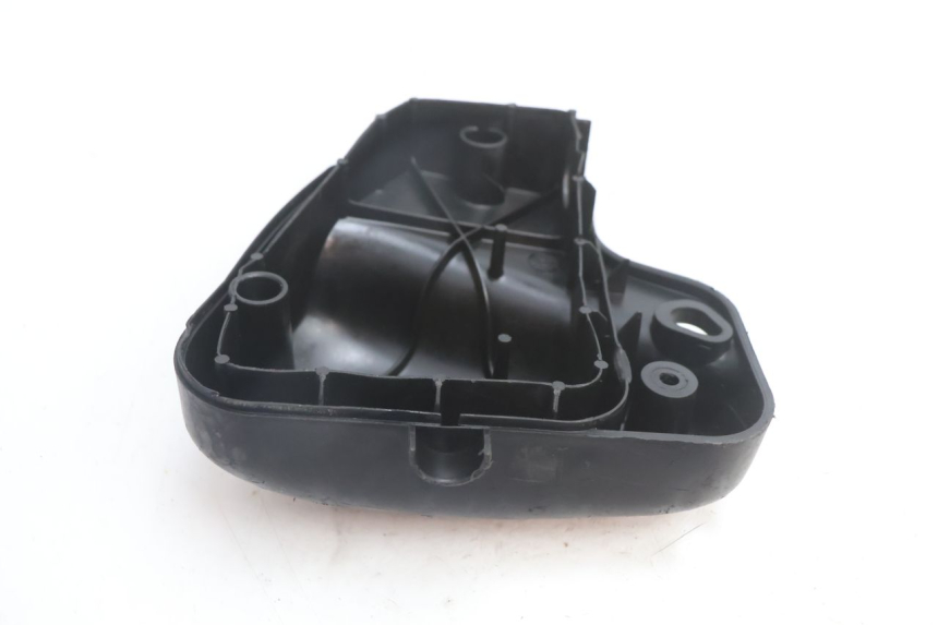 photo de TAPA FILTRO AIRE PEUGEOT TREKKER TKR 50 (2005 - 2014) - Otra perspectiva
