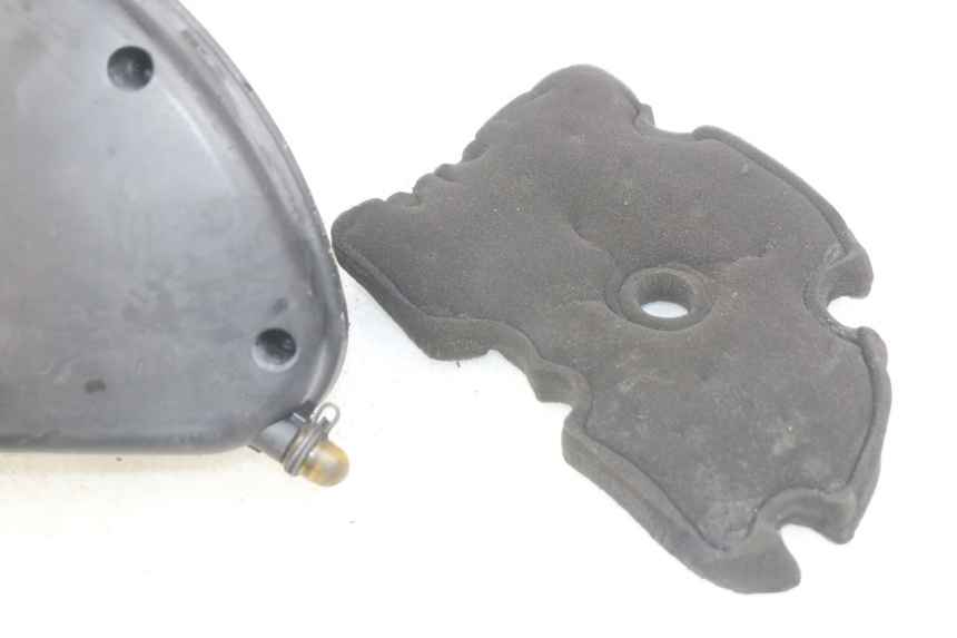 photo de TAPA DE FILTRO DE AIRE PIAGGIO XEVO - X EVO 125 (2007 - 2017) - Primer plano técnico