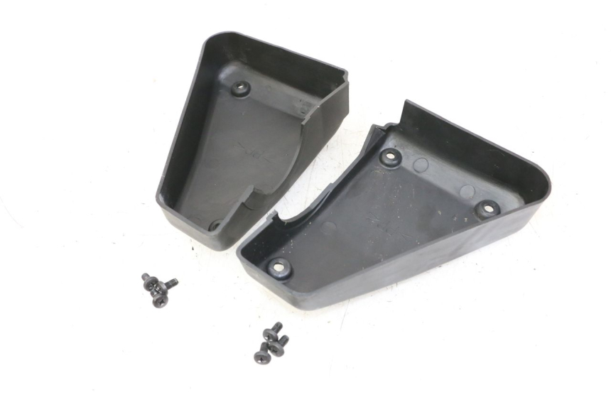 photo de TAPA FILTRO AIRE YAMAHA FZS FAZER 600 (2001 - 2003) - Zoom estado de uso