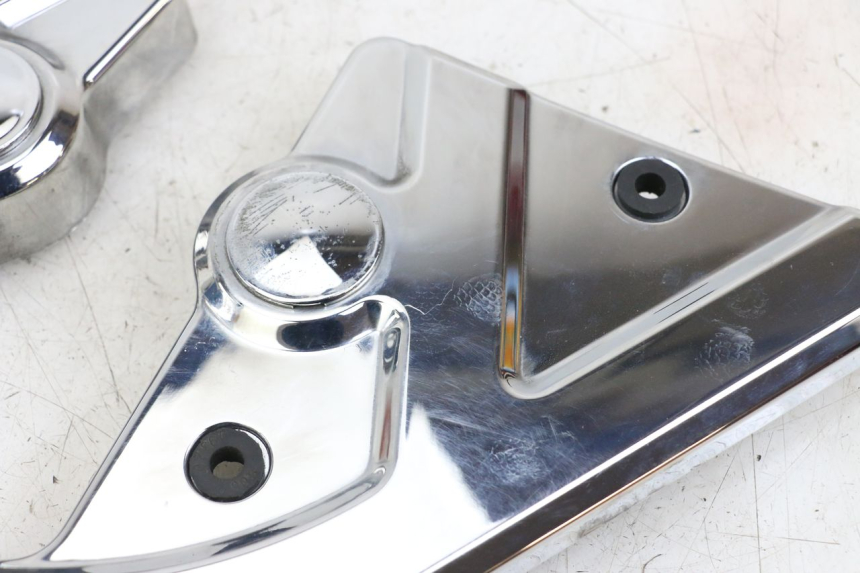 photo de Cubierta lateral del chasis HYOSUNG GV AQUILA 125 (2000 - 2009) - Vista general del producto