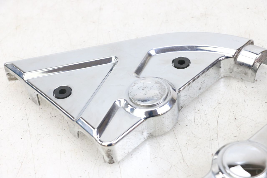 photo de Cubierta lateral del chasis HYOSUNG GV AQUILA 125 (2000 - 2009) - Recambio usado revisado