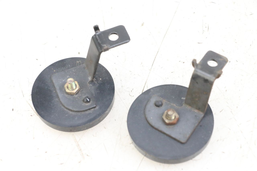 photo de CUBIERTA CHASIS LATERAL SYM CROX 4T 50 (2016 - 2023) - Detalle de la pieza